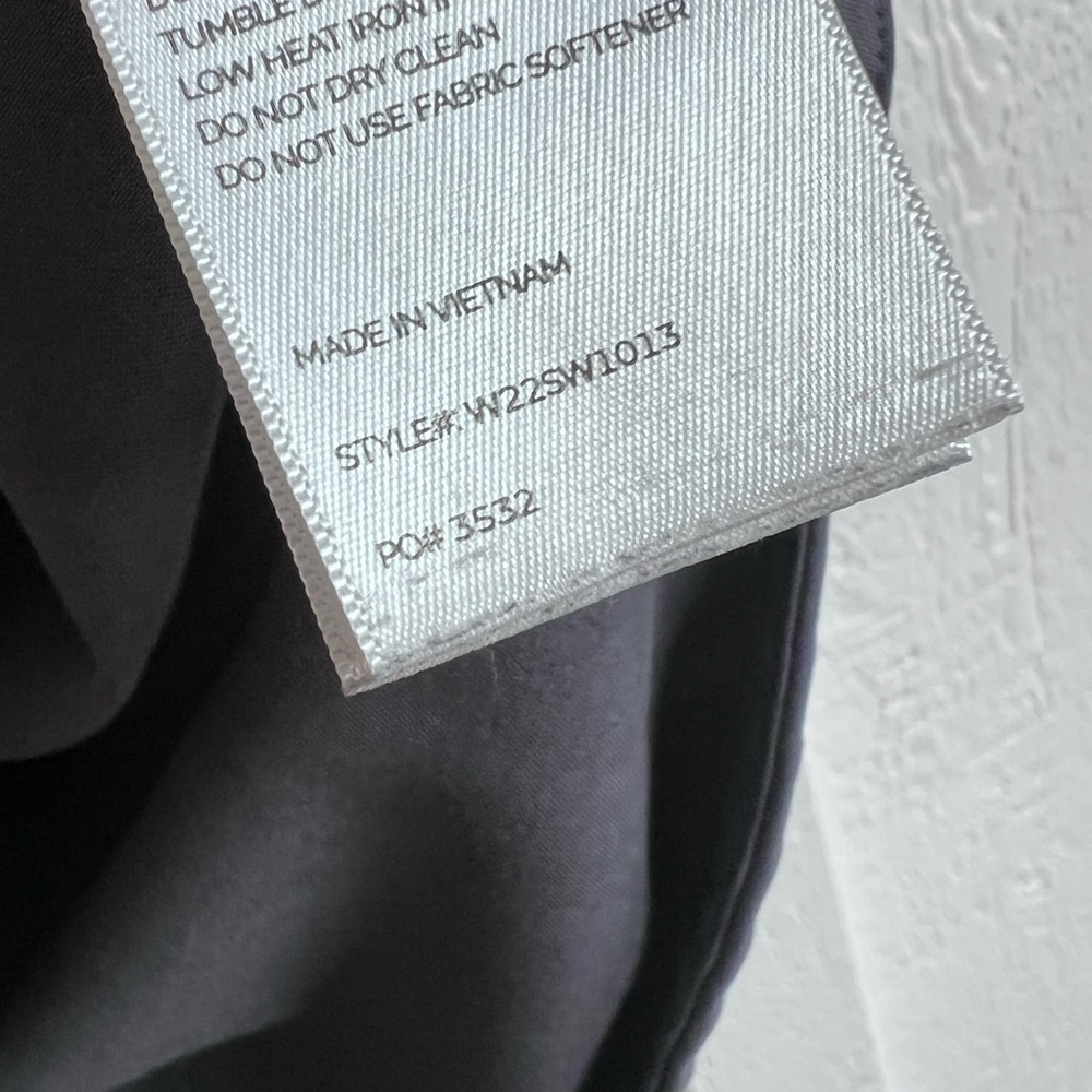 Women's Blake FREEX™ Relaxed Scrub Top - Grey XS - Picture 6 of 7